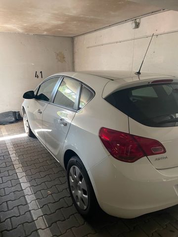 Opel Astra TÜV neu