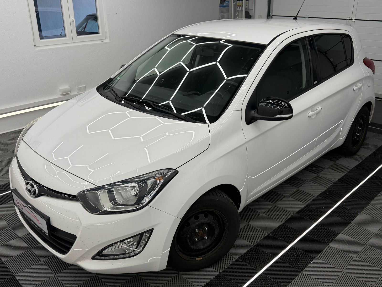 Fahrzeugabbildung Hyundai i20 FIFA World Cup Edition/KLIMA/SHZ