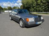 Mercedes-Benz Mercedes W124 E 230 - gebrauchte Mercedes-Benz E 230 aus dem Jahr 1990