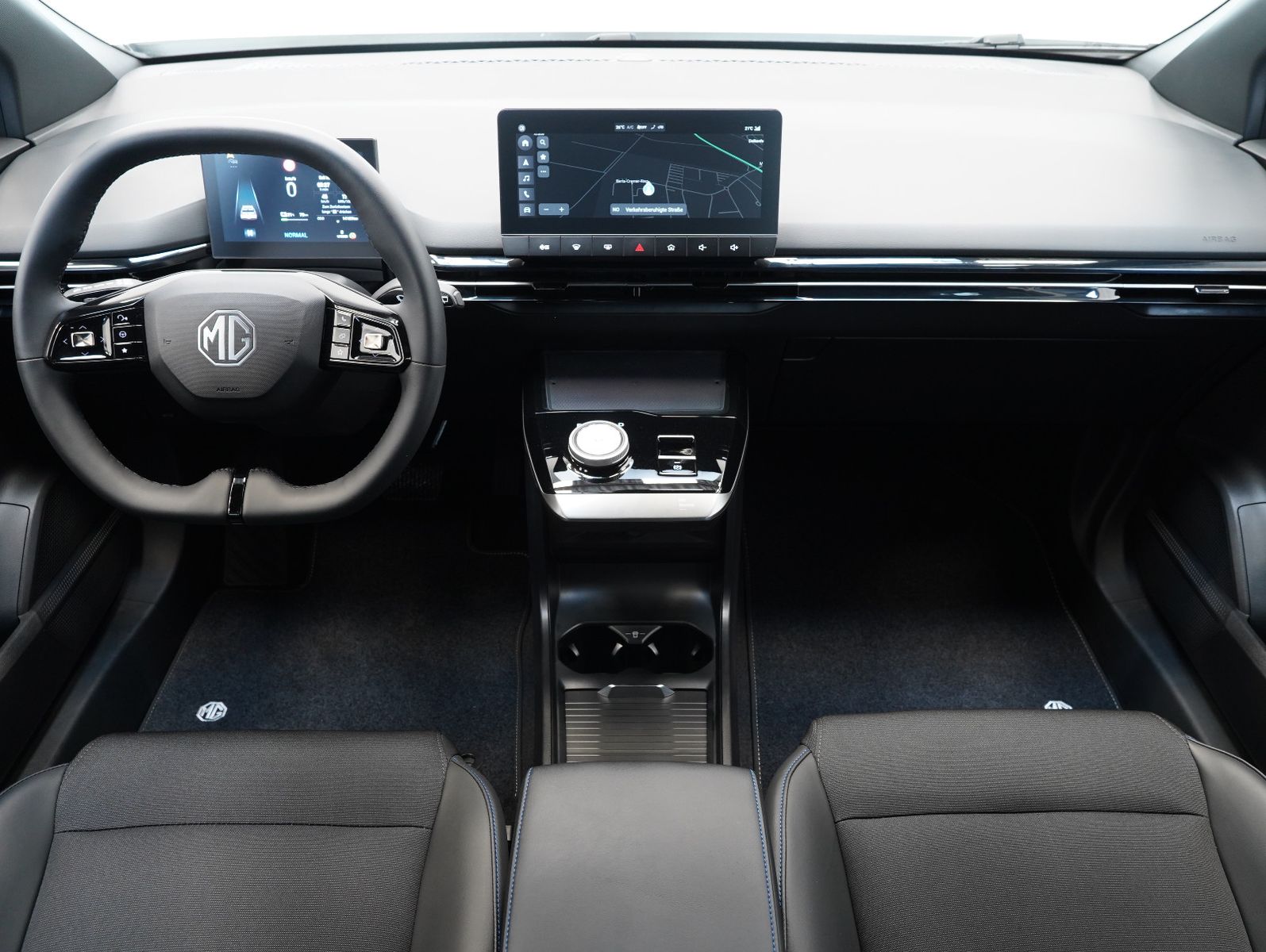Fahrzeugabbildung MG MG4 Luxury 150KW/64KWH/WÄRMEPUMPE/V2L