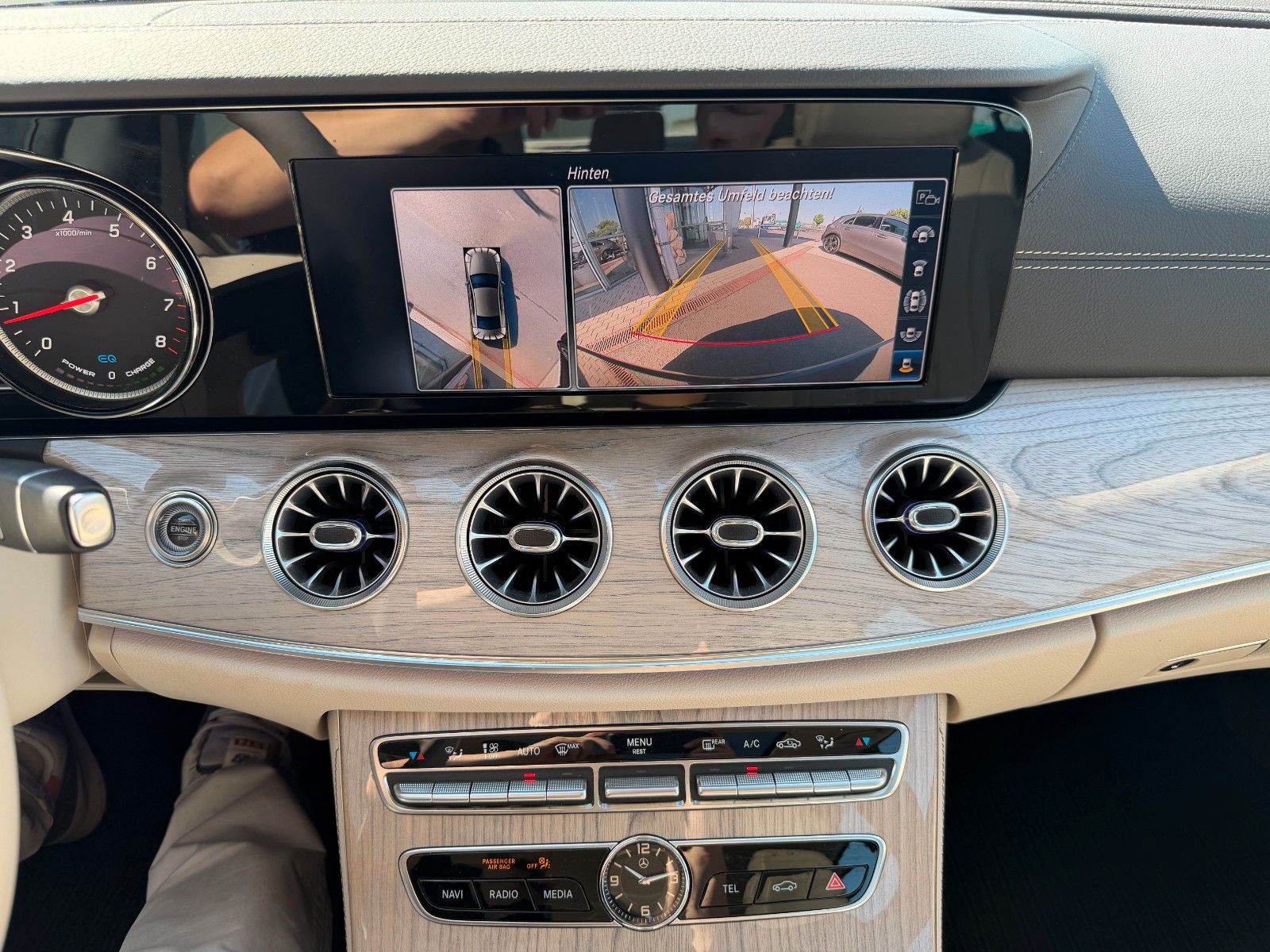 Fahrzeugabbildung Mercedes-Benz CLS 450 4M+Distr+ESD+AirM+Sitzklima+360