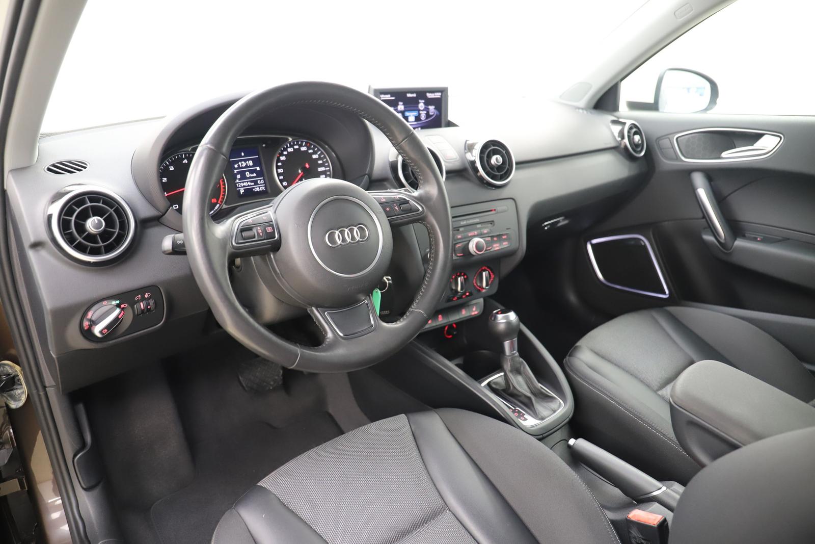 Audi A1 1.4TFSI 122PS S tronic ambition BOSE 1Hand