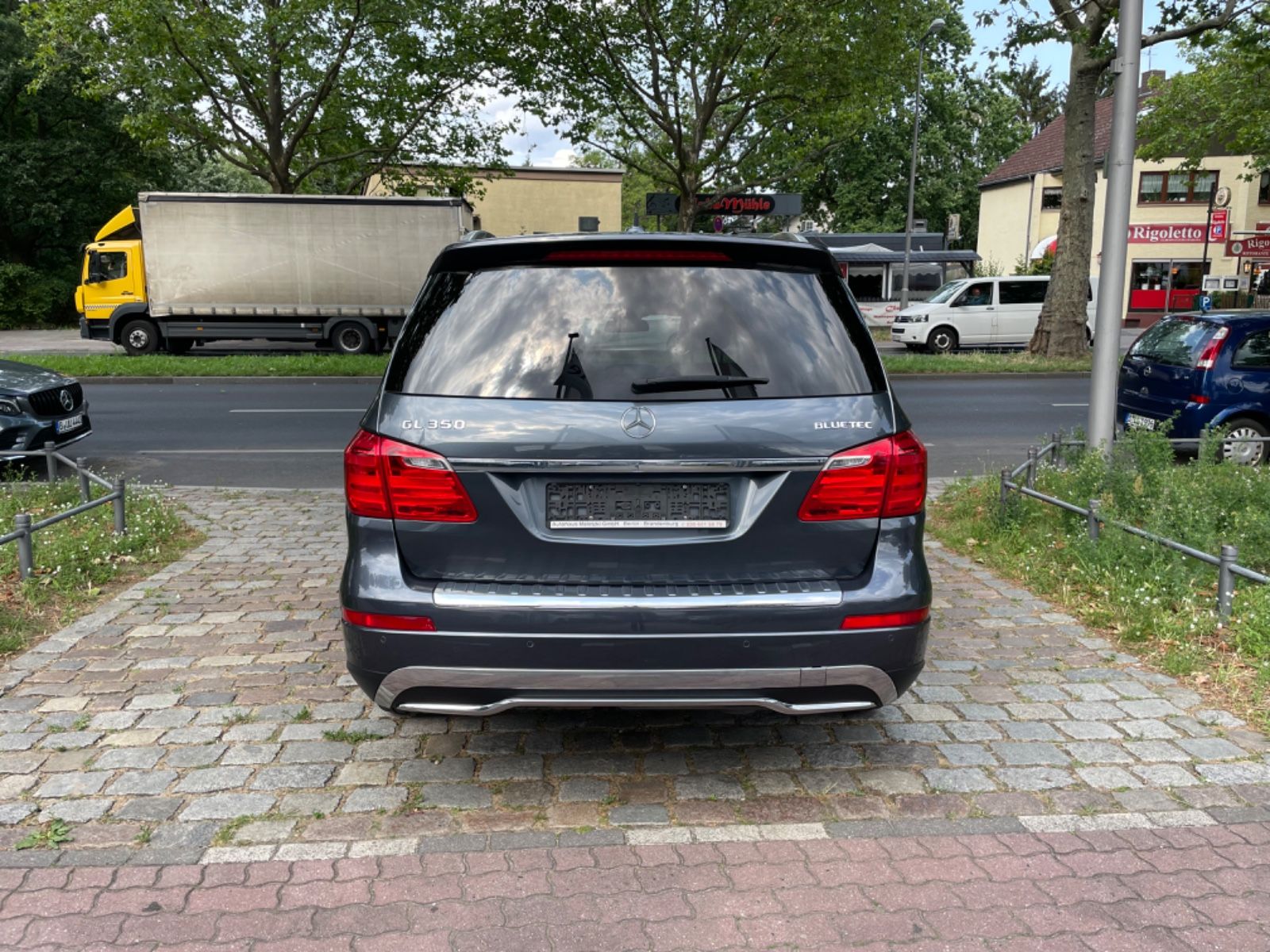 Fahrzeugabbildung Mercedes-Benz GL 350 BlueTec 4Matic*HarmanKardon*Bi-Xenon*