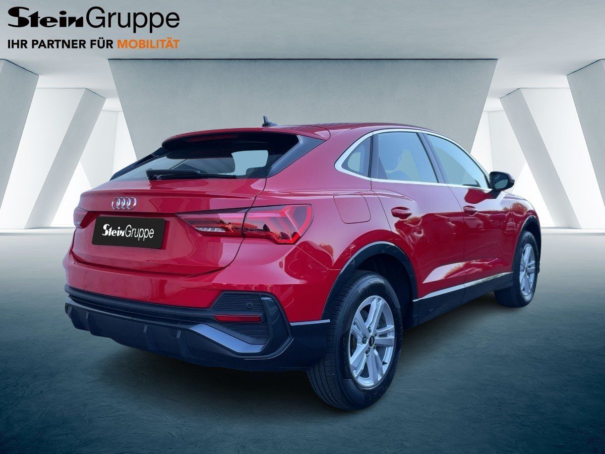 Audi Q3 Sportback 1,4 PHEV APP+VIRT+LED+NAVI+PDC foto 4