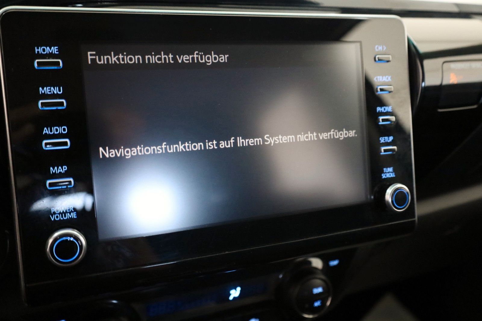 Fahrzeugabbildung Toyota Hilux 2.8 D-4D Comfort,Kamera,Rollbügel,AHK