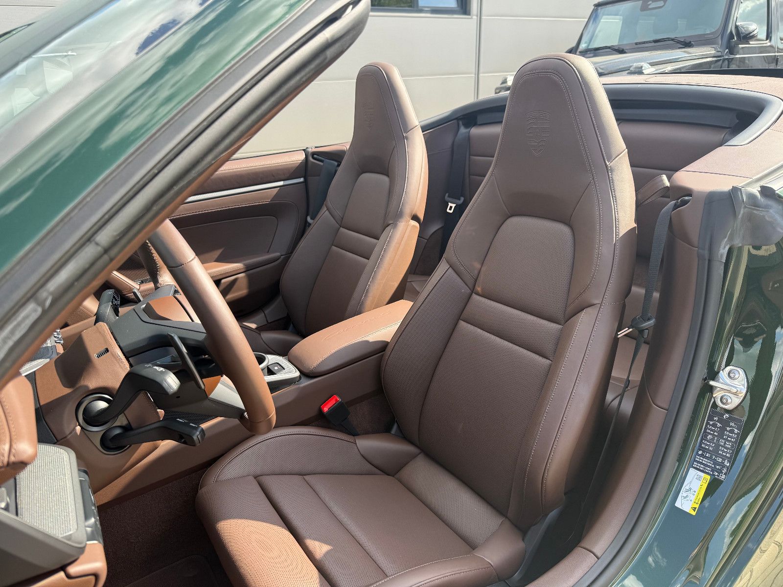 Fahrzeugabbildung Porsche 992.2/911 Carrera S Cabrio-BOSE-14Wege-LED