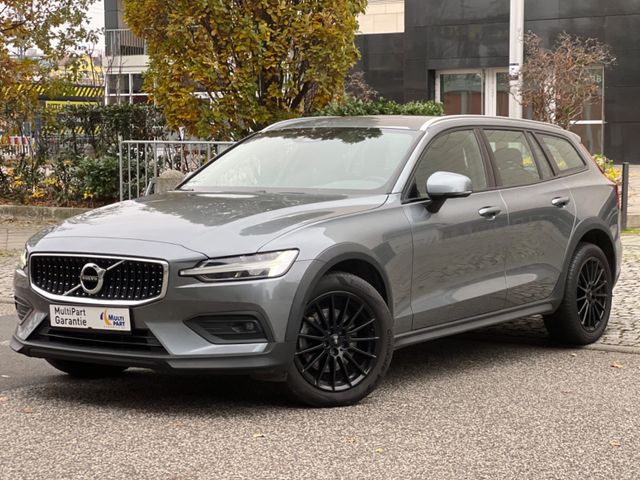 Volvo V60 Cross Country B4//TOP AUSSTATTUNG//1HAND