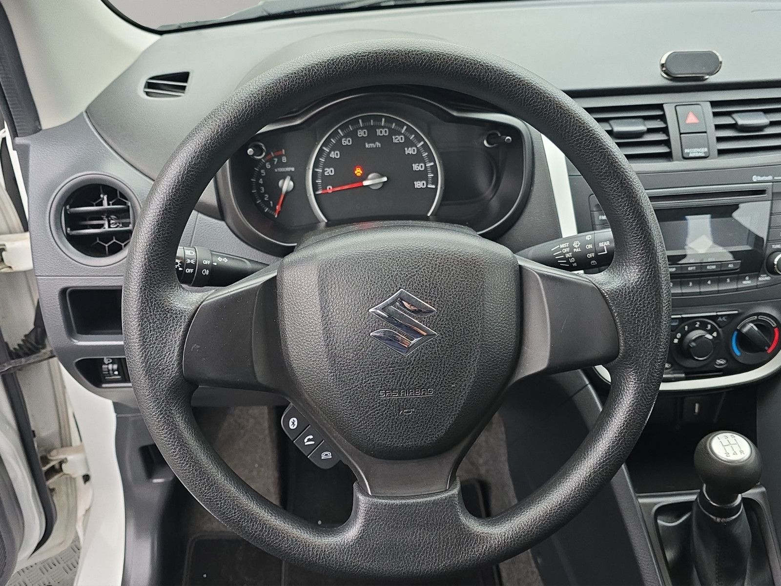 Fahrzeugabbildung Suzuki Celerio Club AUS 1.HAND+WENIG KM+TÜV SERVICE NEU