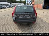 Volvo V50 Kombi 1.6 D Momentum - gebrauchte Volvo V50 aus dem Jahr 2009