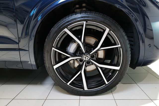 Volkswagen Touareg 3.0TDI R-Line Nachtsicht Pano StdHz 22" 