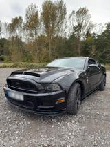 Ford Mustang Premium V6 - Ford Mustang aus 2012: V6