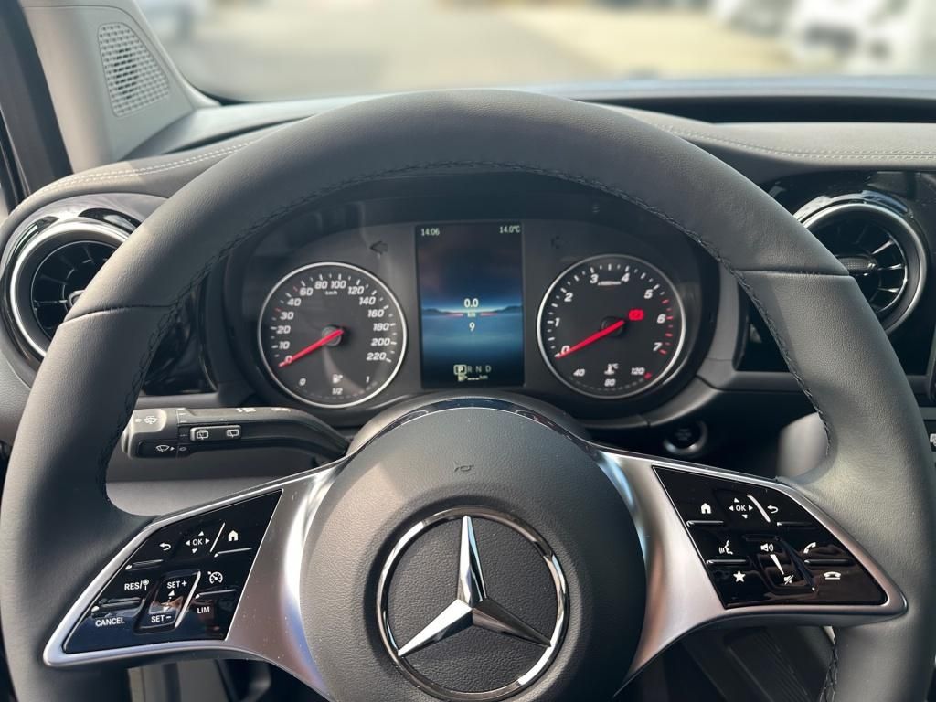 Fahrzeugabbildung Mercedes-Benz T 180 PROGRESSIVE Lang LED Navi KAM AUT WinterP