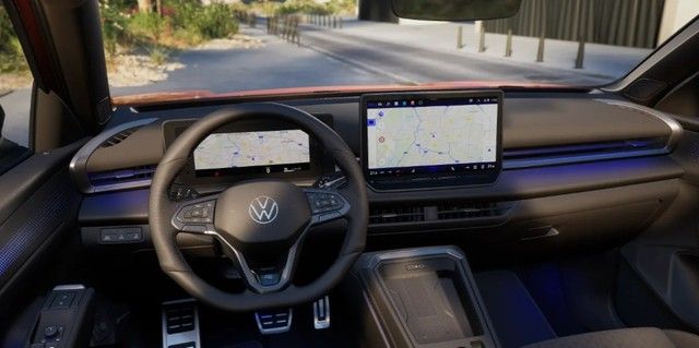 T-Roc R-Line eTSI DSG Black Style 8-fach Pano