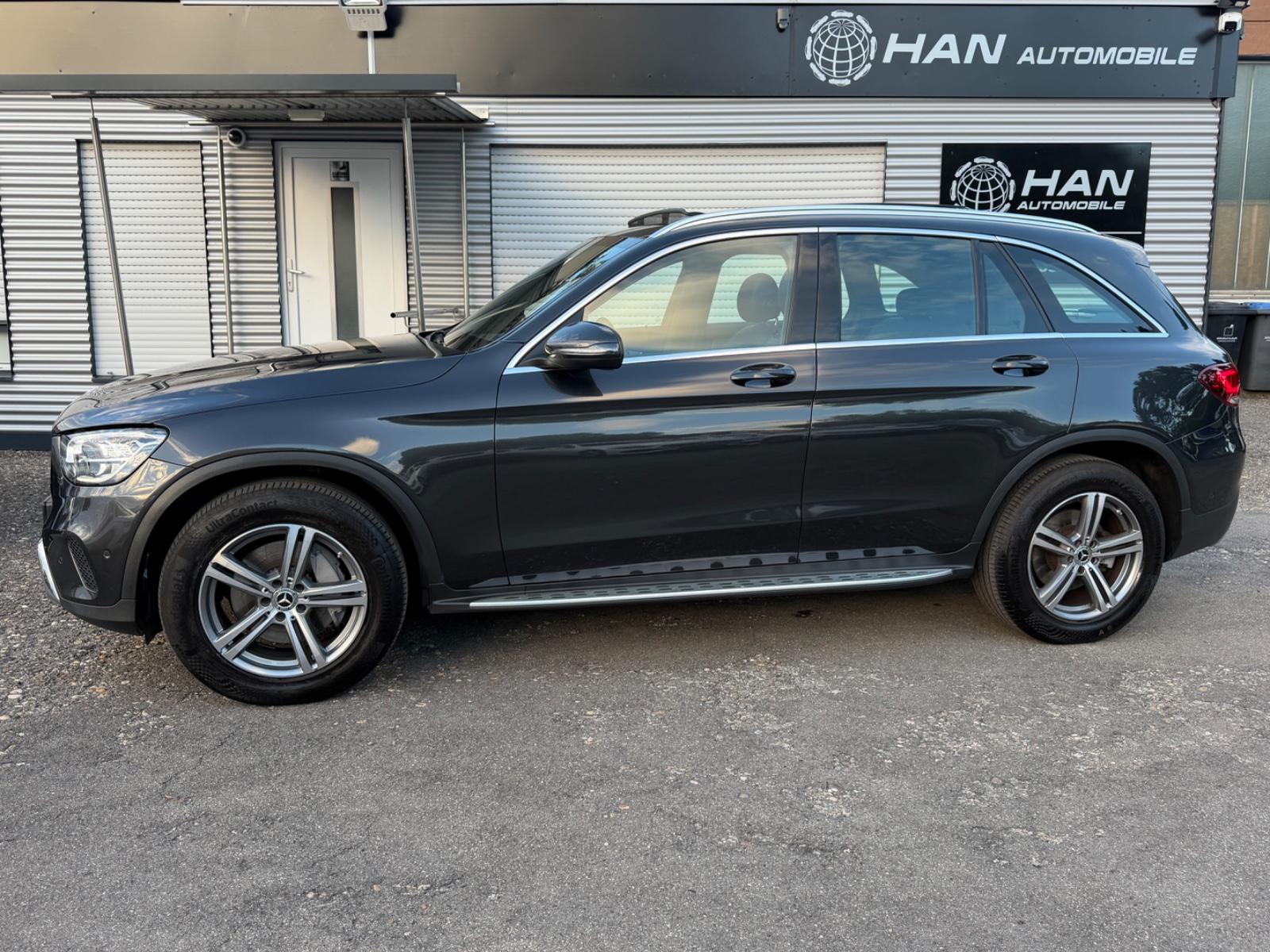 Mercedes-Benz GLC 300 d 4Matic *Exclusive+Head-up+Pano+AHK*
