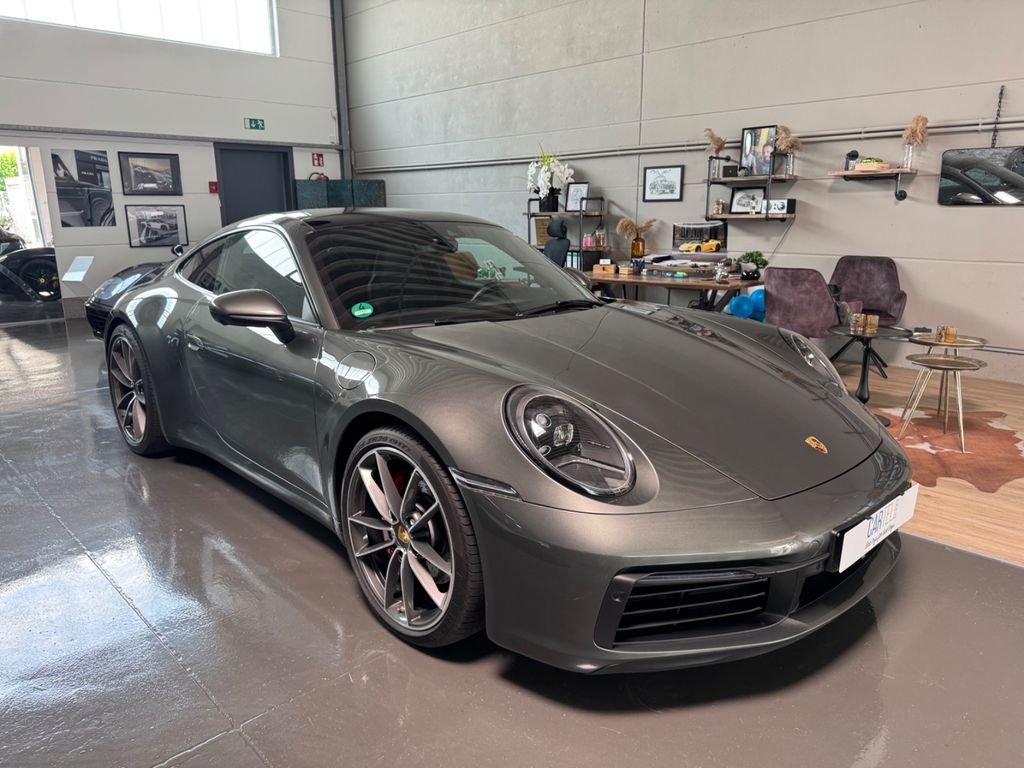 Porsche 992