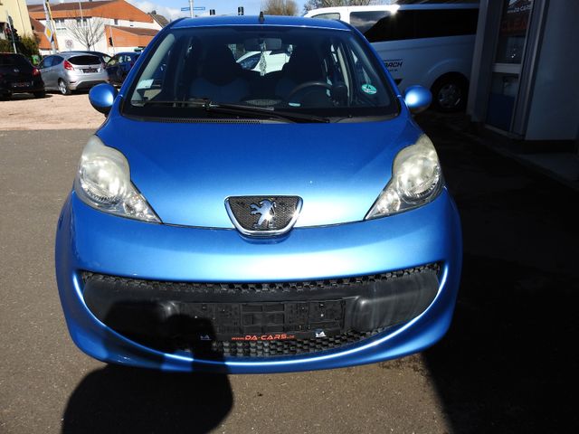 Peugeot 107 Petit Filou 70