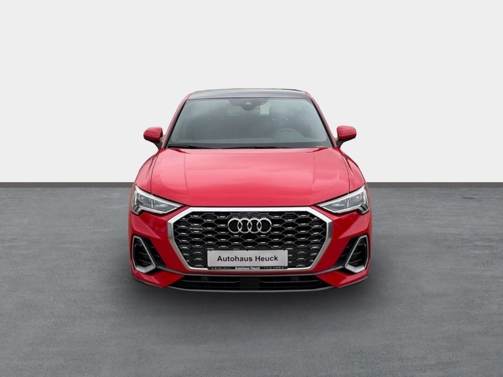 Audi Q3 Sportback 40 TFSI quattro S line 2.0 EU6d-T S foto 2