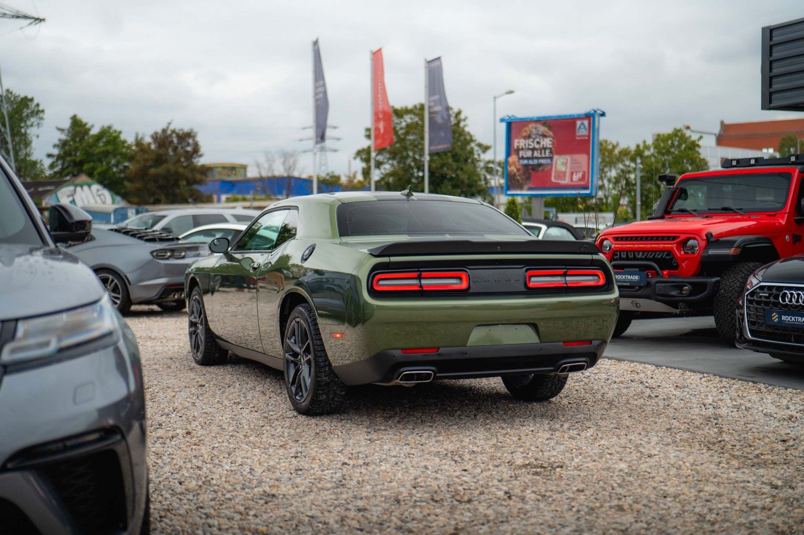 Fahrzeugabbildung Dodge Challenger 3.6 V6 4x4 GT SRT Styling *LED*19%*
