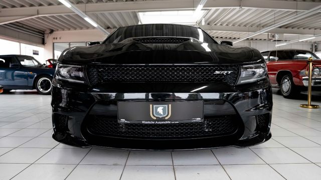 Fahrzeugabbildung Dodge Charger Hellcat im Topzustand