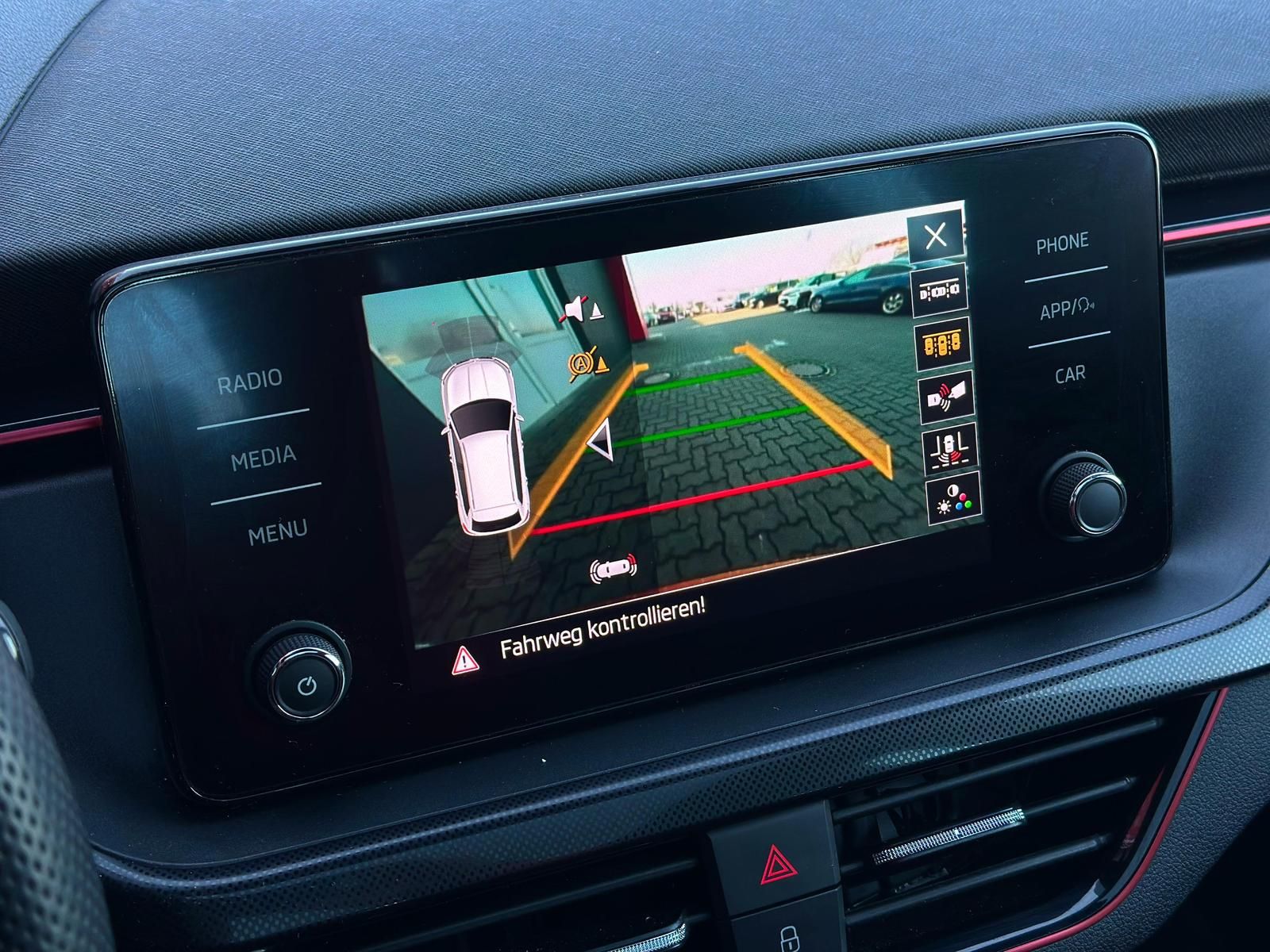 SKODA Kamiq 1.0TSI MONTE CARLO LED#SHZ#CAM#ACC#SPUR#VC - Image 21