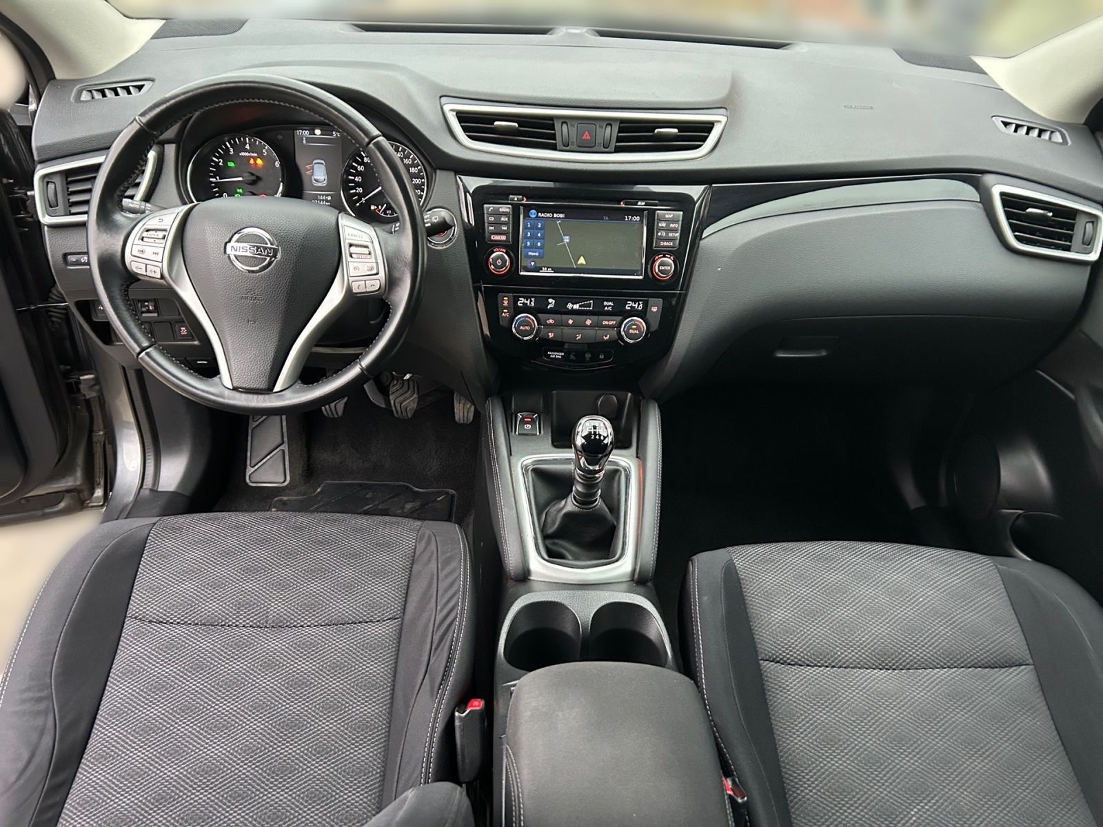 Fahrzeugabbildung Nissan Qashqai 1.2 DIG-T N-Connecta AHK