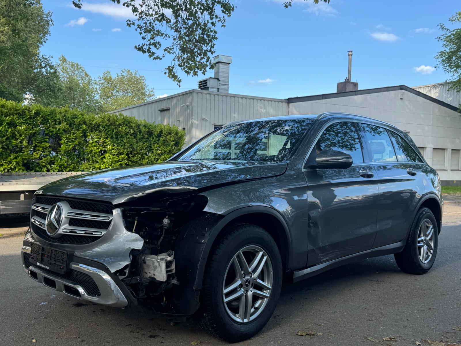 Mercedes-Benz GLC 220*4MATIC*RÜCKFAHRKAMERA*SHZ*NAVI*KAMERA***