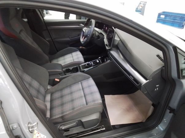 Fahrzeugabbildung Volkswagen Golf VIII GTI DSG LEDplus Navi AID HUD ACC RFK S