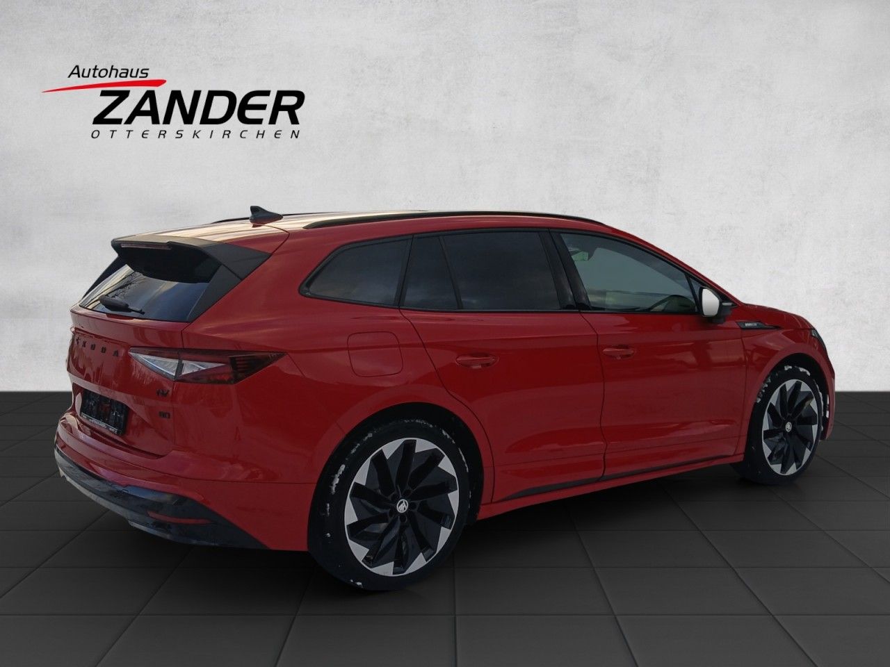 Fahrzeugabbildung SKODA Enyaq 80 Sportline AHK Kamera DCC