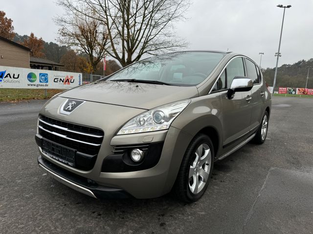 Peugeot 3008 2,0 HDi Hybrid4 4WD /Panorama-Da/Navi/Xenon