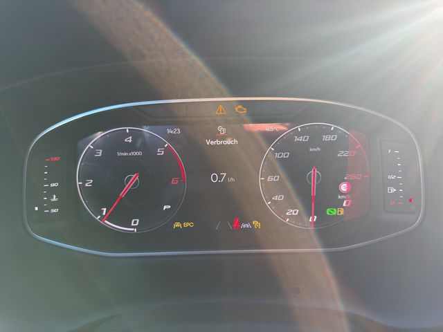 Ateca FR 2.0 TDI KAMERA NAVI ACC FACEL. LED 360°
