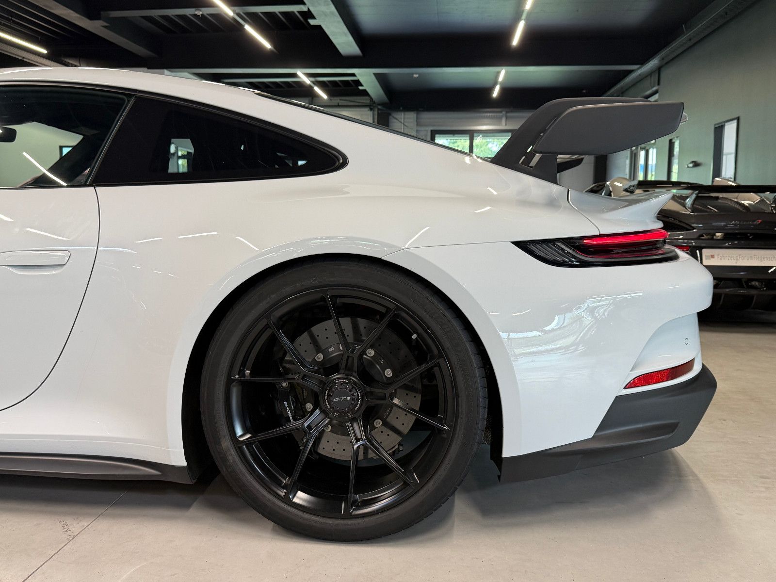 Fahrzeugabbildung Porsche 992/911 GT3-Lift-Clubsport-PCCB-90L.-LED