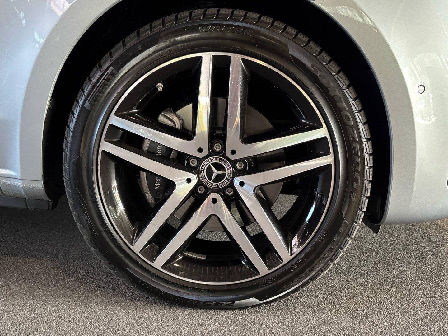 Mercedes-Benz V 250d Avantgarde lang AIRMATIC Pano 360° AHK 9G