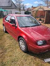 Volkswagen VW Bora 1.6 Limousine - gebrauchte VW Bora aus dem Jahr 1998