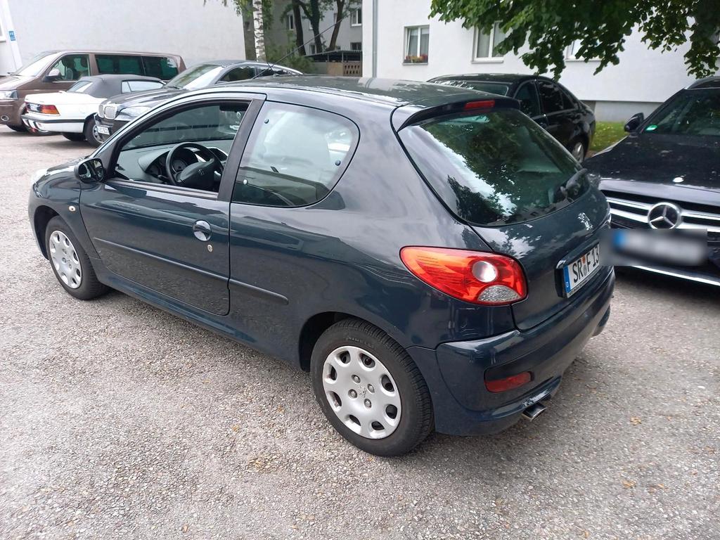 Peugeot 206