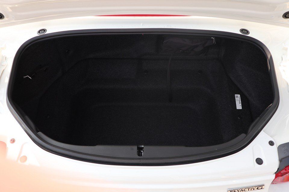 Fahrzeugabbildung Mazda MX-5 Exclusive-Line G-132 LEDER NAVI ACAA BOSE R