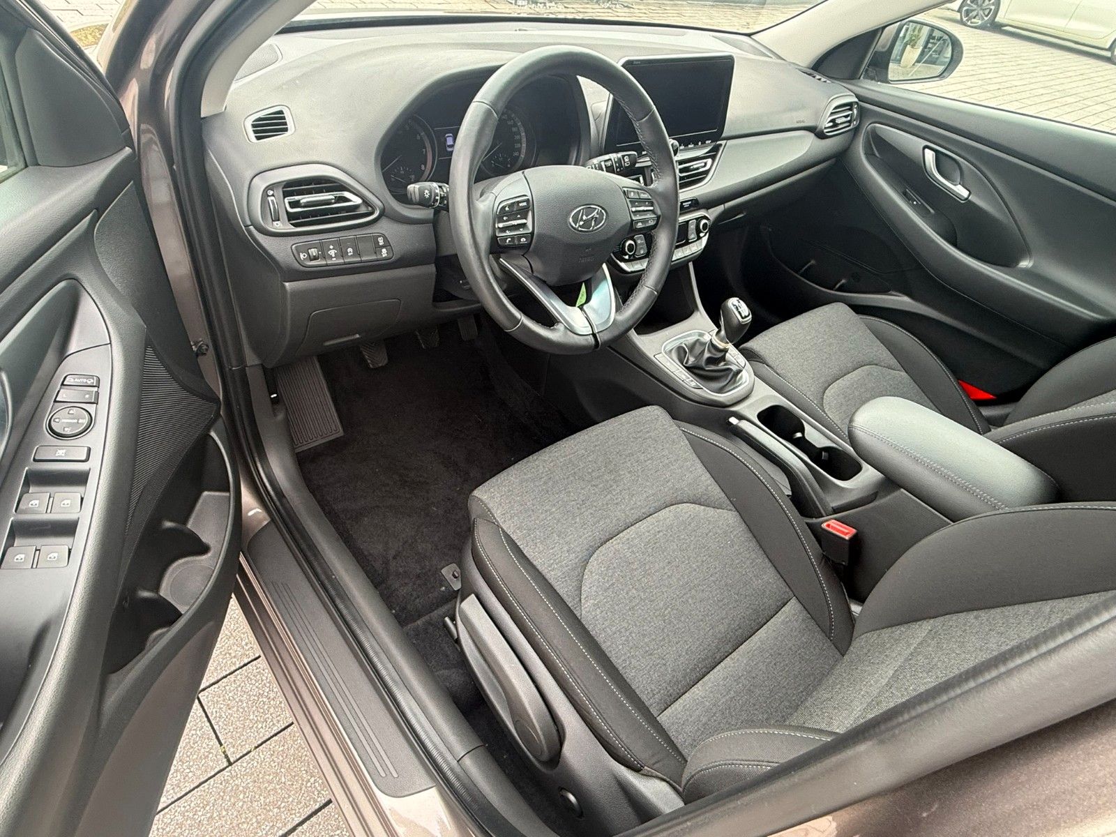 Fahrzeugabbildung Hyundai i30 Trend Mild-Hybrid,Navi,Sitzh.Kamera v+h