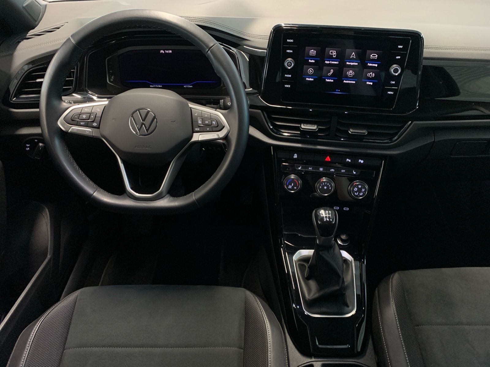 Volkswagen T-Roc - Bild 9