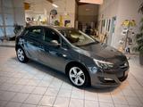 Opel Astra J Lim. 5-trg. Edition, PDC, Klima, 8-fach - Opel Astra: Limousine, F