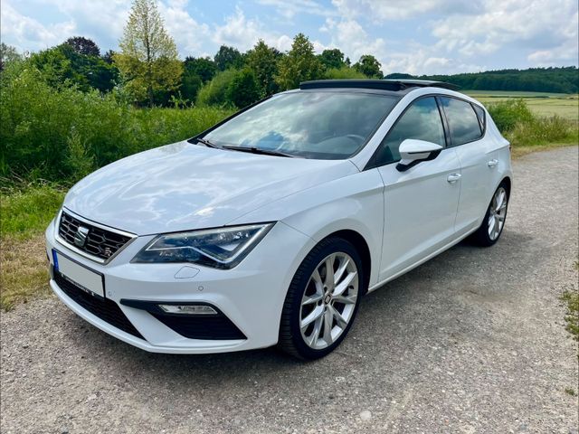 SEAT Leon FR *TOP*DSG/PANO/Sound/SHZ/LED/NAVI/PDC/ACC