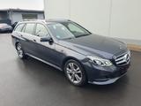 Mercedes-Benz E 220 4MATIC T AVANTGARDE LED+NAVI+AHK+el.Heckkl - Mercedes-Benz E 220 mit Diesel-Antrieb