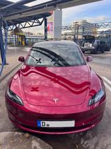 Tesla Model 3 RWD Ultra Red  - Tesla Model 3 in Düsseldorf
