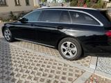 Mercedes-Benz E 220 d T Autom.  Distronic Plus, Headup Display