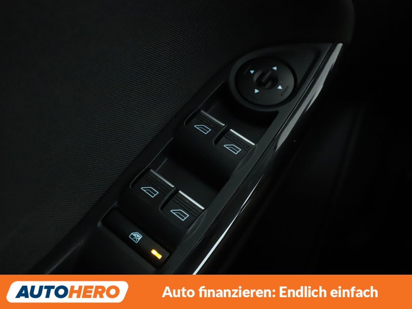 Ford Focus 1.0 EcoBoost Titanium*TEMPO*PDC*SHZ*LIM*