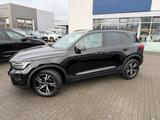 Volvo XC 40 T2 Plus Dark 2WD - Volvo XC40 Gebrauchtwagen in Hannover