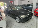 BMW 318 3 Limousine 318 i/TÜV NEU/Automatik Getriebe