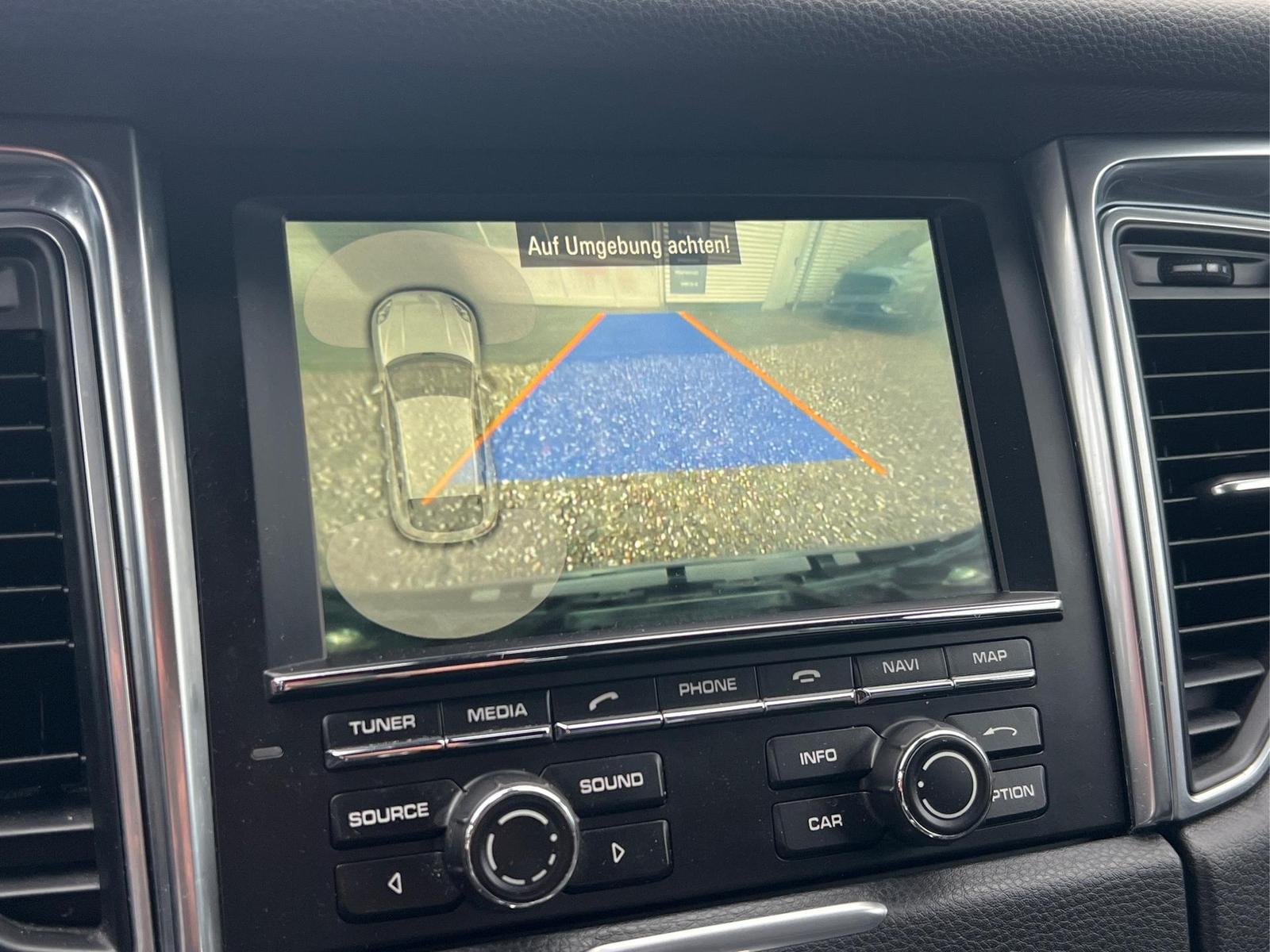 Porsche PCM