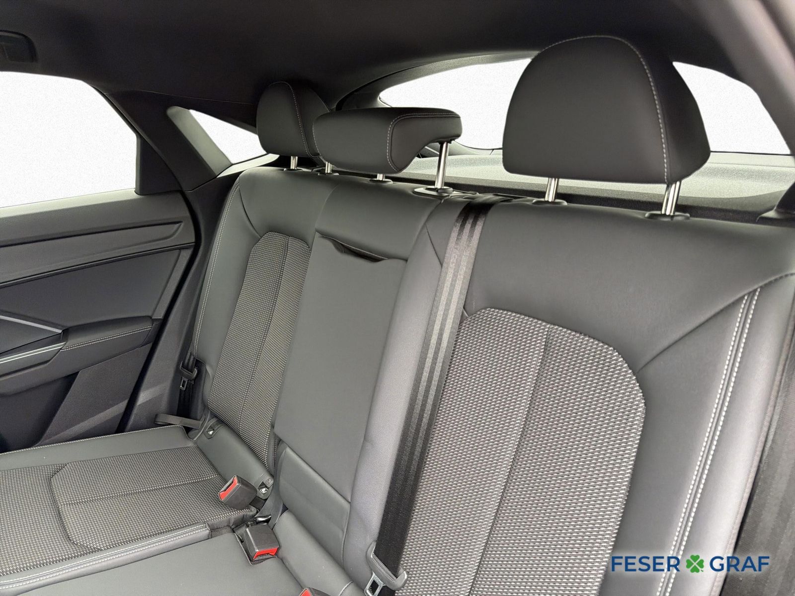 Audi Q3 Spb 35 TFSI S tornic 2x S line - NAVI - SONOS foto 14