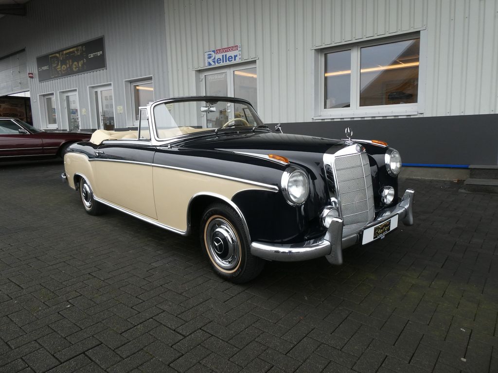 Mercedes-Benz 220
