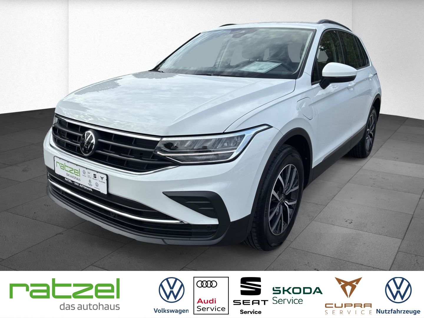 Volkswagen Tiguan Life 1.4 eHybrid DSG AHK-klappbar Navi