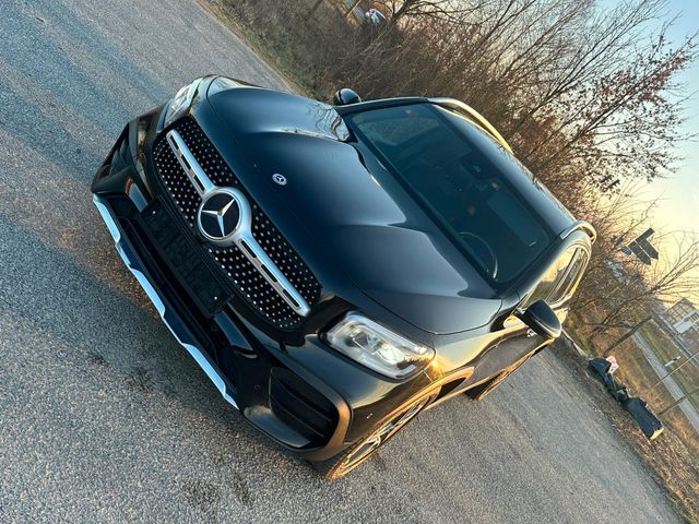 Mercedes-Benz GLB 200 D AMG LINE-4 MATIC - LED-NAVI-AUTOMATIK